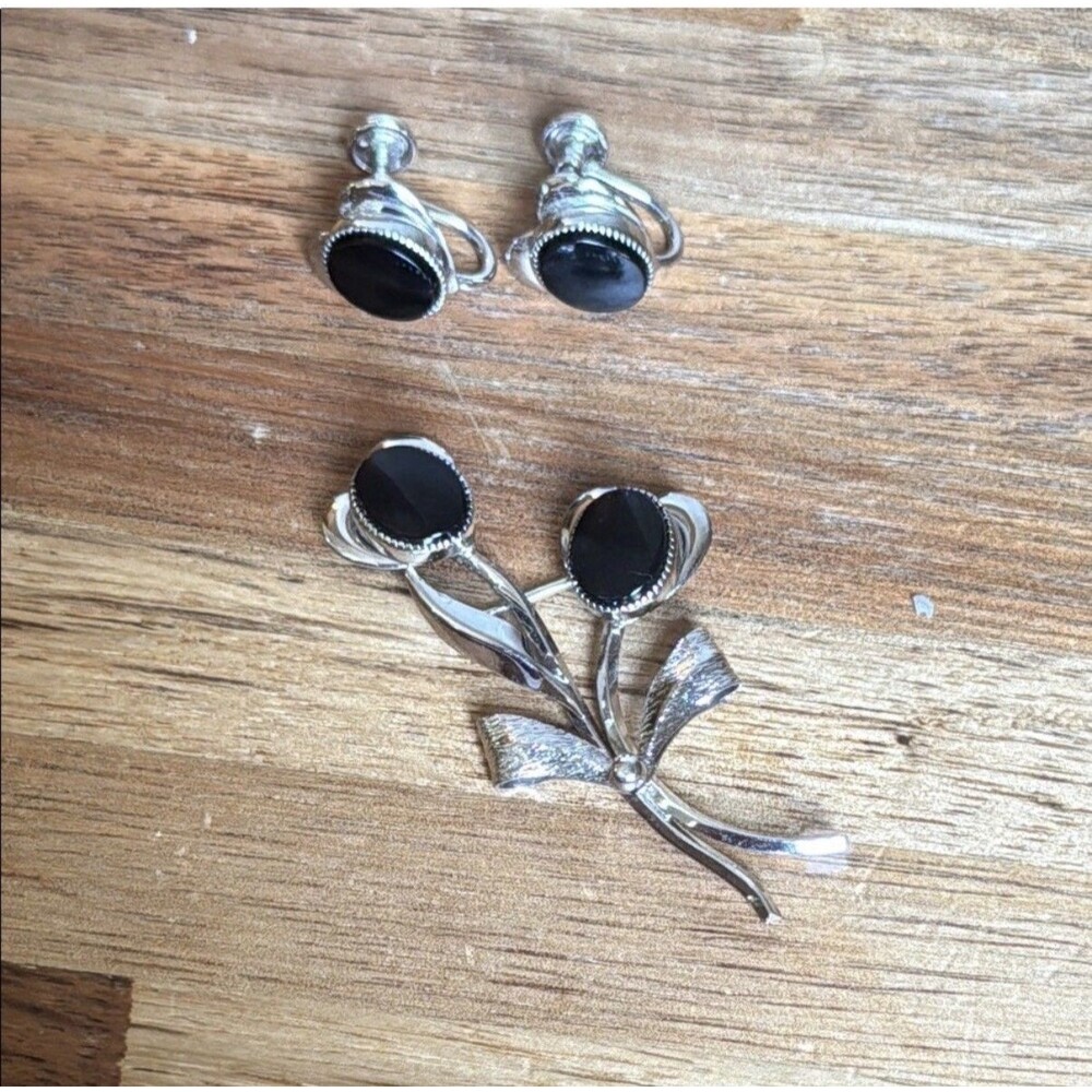 Vintage RARE 1950 Star-Art Sterling Floral Onyx Brooch Screw Back Earring set